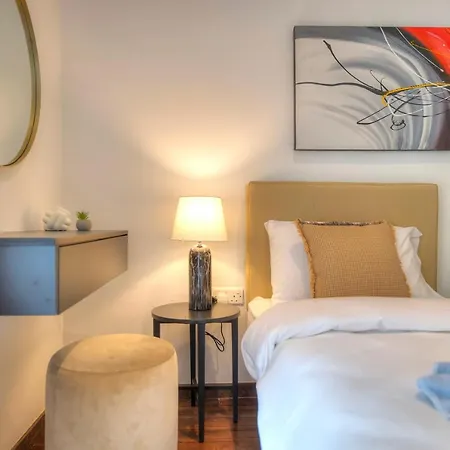 Chic 2bedroom Near Ferries Cesi1-1 *