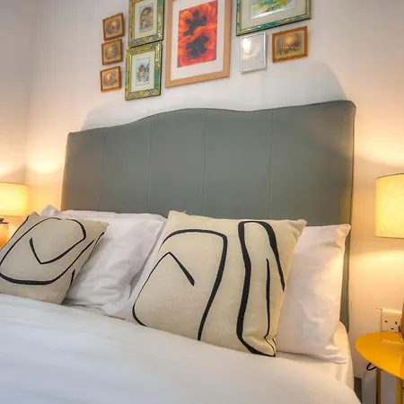 Chic 2bedroom Near Ferries Cesi1-1 *