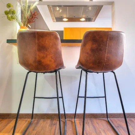 Chic 2bedroom Near Ferries Cesi1-1 Διαμέρισμα