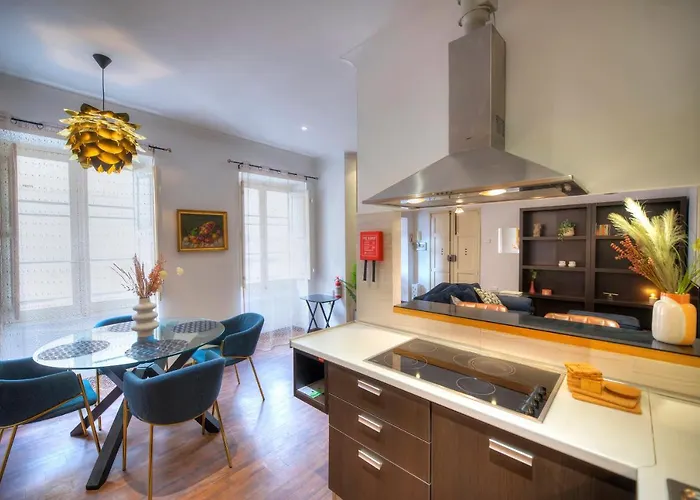 Chic 2bedroom Near Ferries Cesi1-1 Apartment